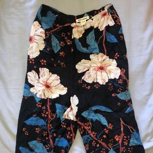 High wasted flowy pants